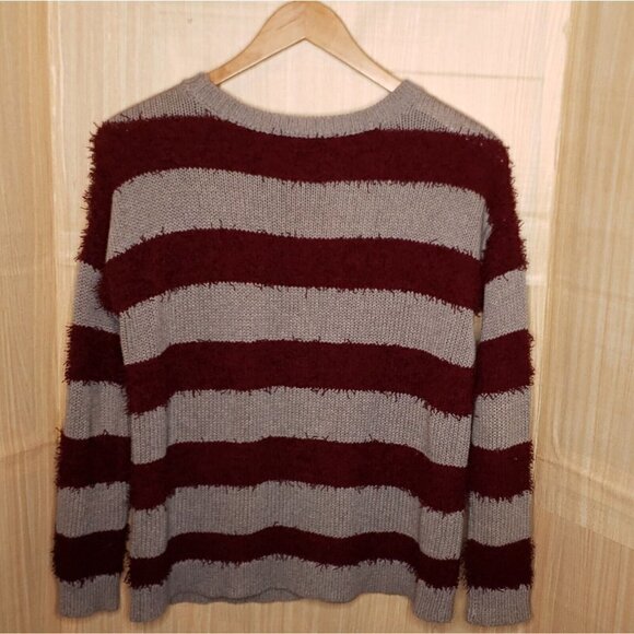 American Eagle Women's Vintage Boyfriend Fit Grey Maroon Striped Sweater… - Picture 2 of 5
